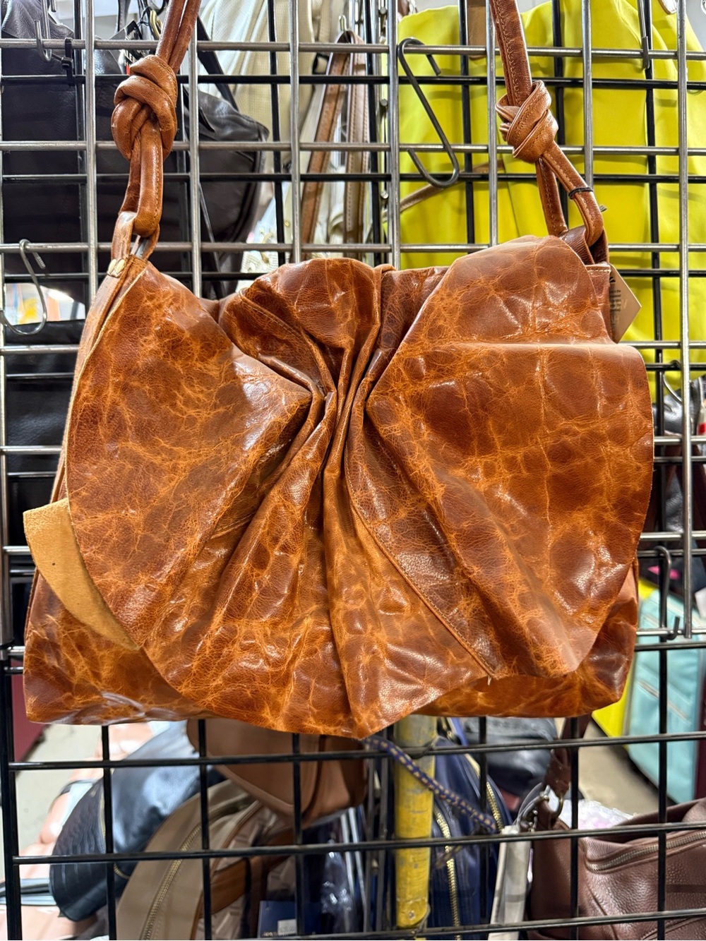 EXTREMELY RARE VINTAGE LEATHER BAG - Picture 3 of 15